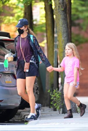Blake Lively - Out in New York with her daughter