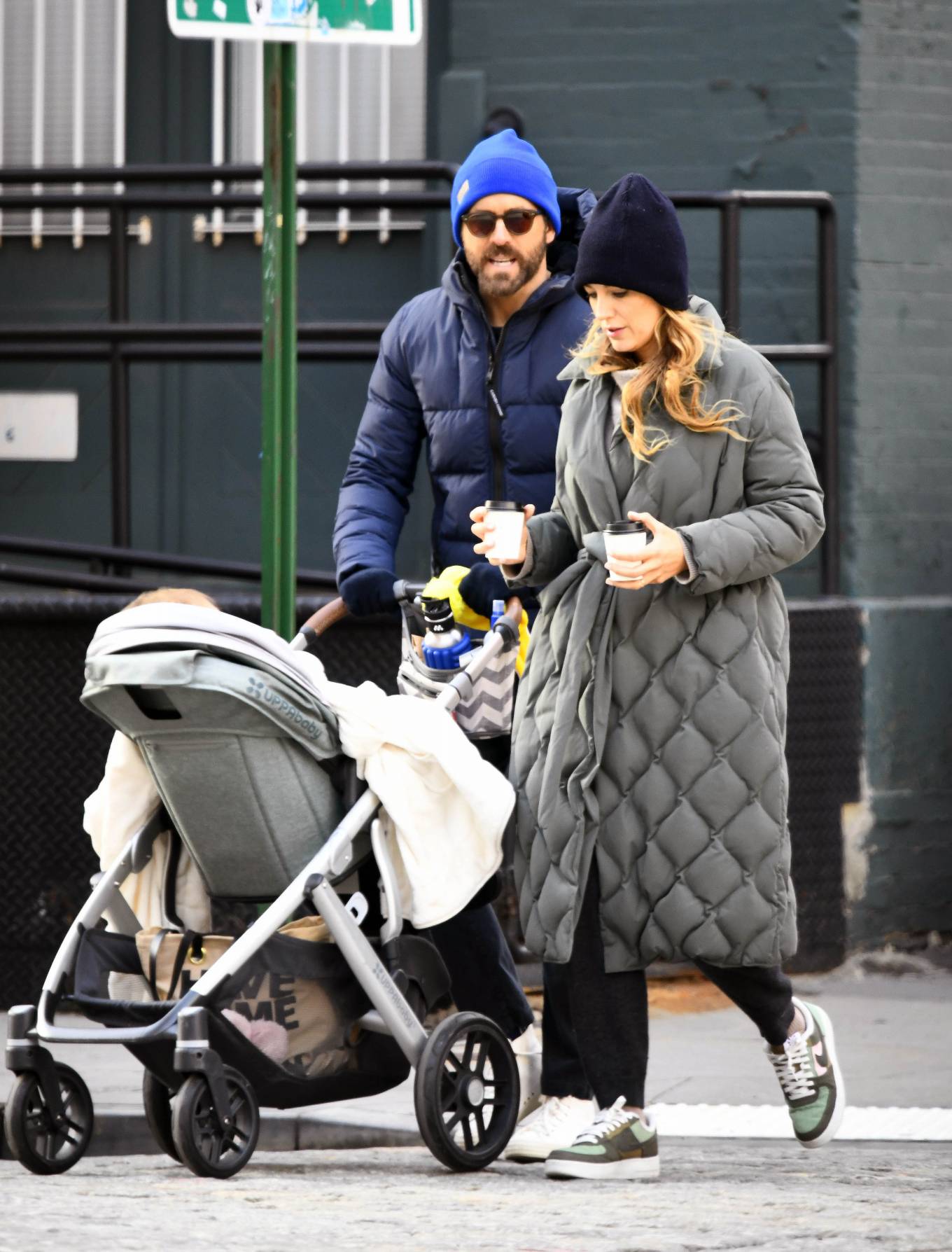 Blake Lively 2022 : Blake Lively – Steps Out for a stroll in New York-06