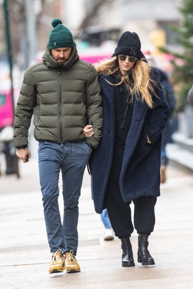 Blake Lively - With Ryan Reynolds walk arm in arm in NYC