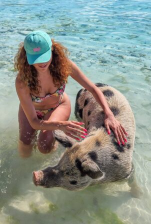 Blanca Blanco - In a bikini at Pig Beach in the Bahamas