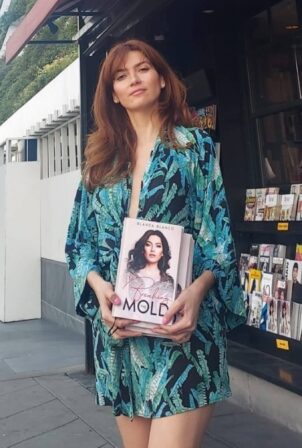 Blanca Blanco - Poses with her new book titled 'Breaking The Mold' in West Hollywood