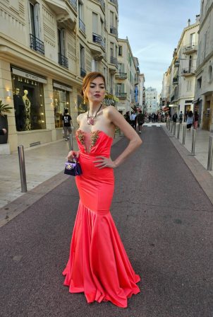 Blanca Blanco - Walking To The Grand Auditorium Louis Lumière In Cannes