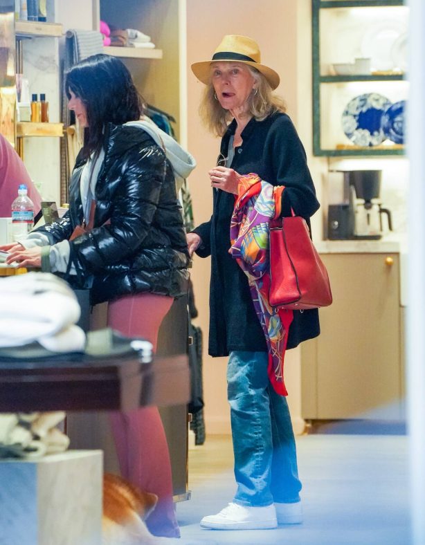 Blythe Danner - Shopping candids at GOOP in New York