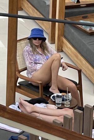 Brandi Cyrus - Seen as she sits poolside after dj gig in Las Vegas