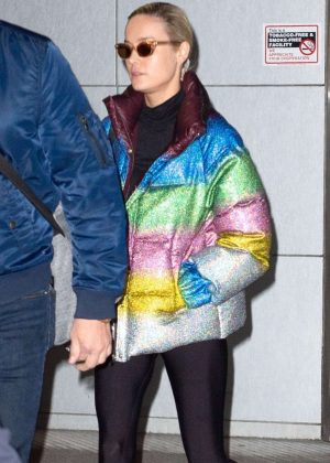 Brie Larson - Arriving at JFK Airport in NYC