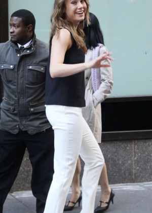 Brie Larson - Heads to Today Show in New York