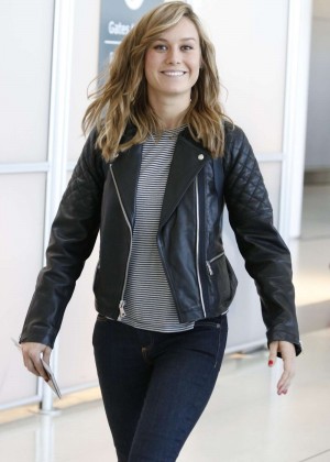 Brie Larson in Jeans at Toronto International Airport