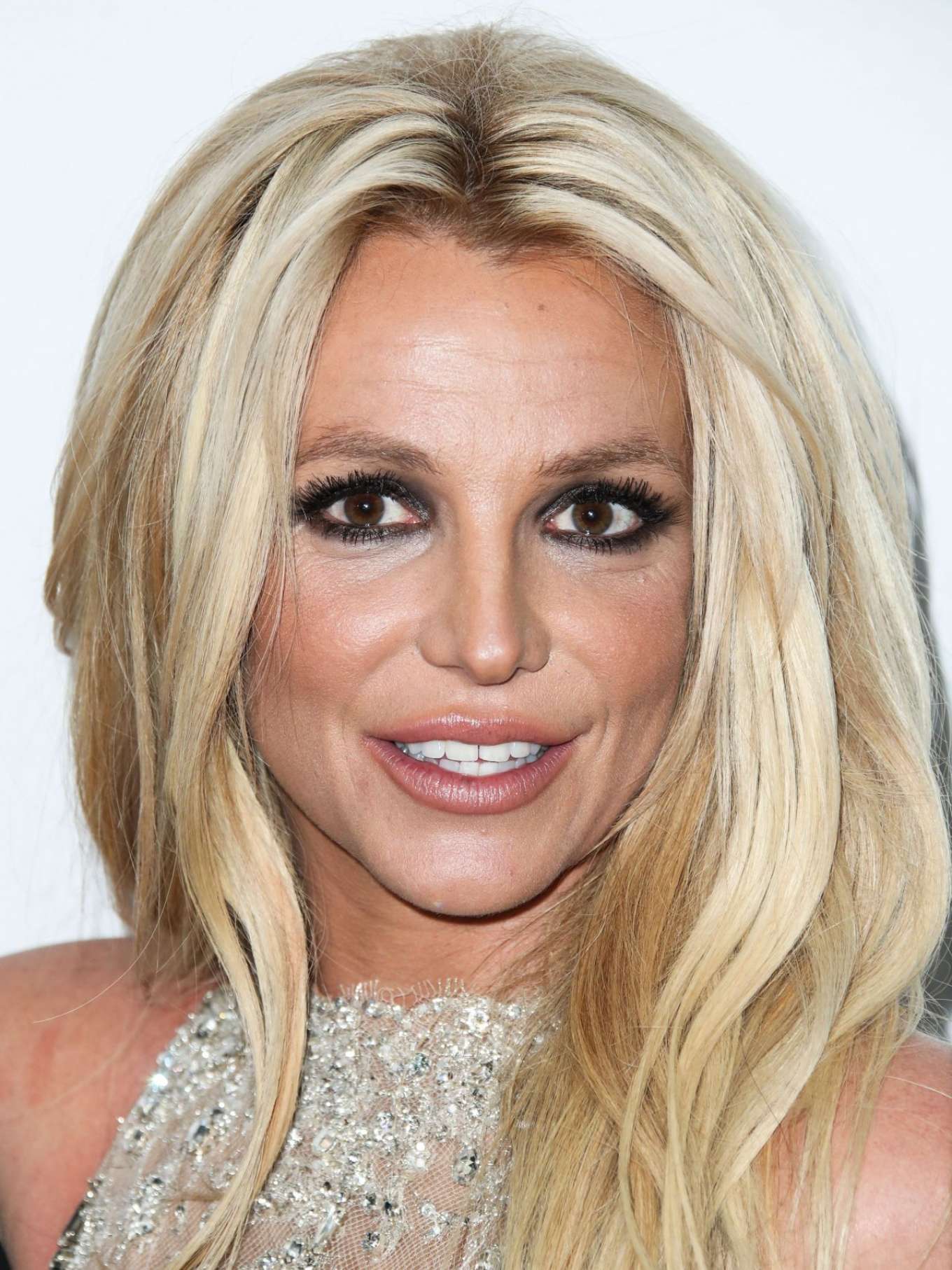 Britney Spears Shines Bright at the 2018 Hollywood Beauty Awards in Los ...