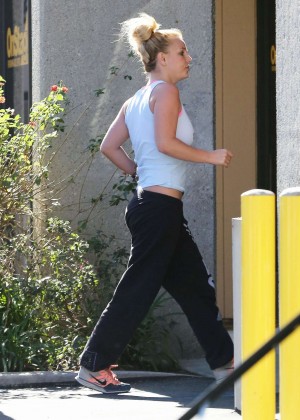 Britney Spears at a Dance Studio in Thousand Oaks