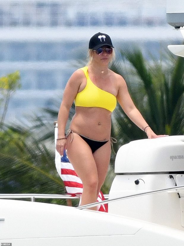 Britney Spears - Bikini candids on a Yacht in Miami