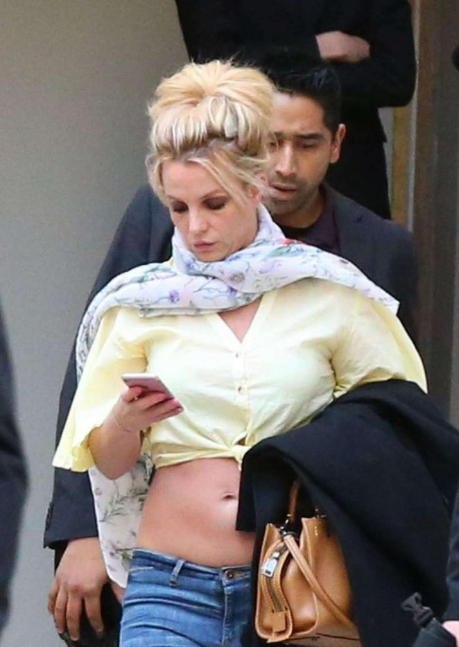 Britney Spears - Leaving her hotel in Paris