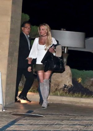 Britney Spears Leaving Nobu restaurant in Malibu