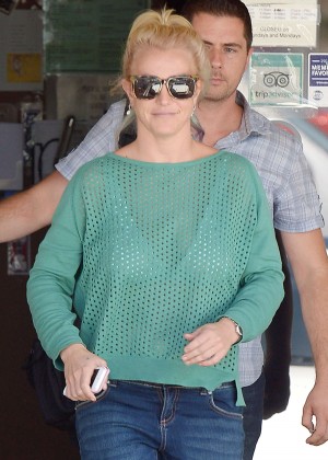Britney Spears - Leaving the Studio in Westlake Village