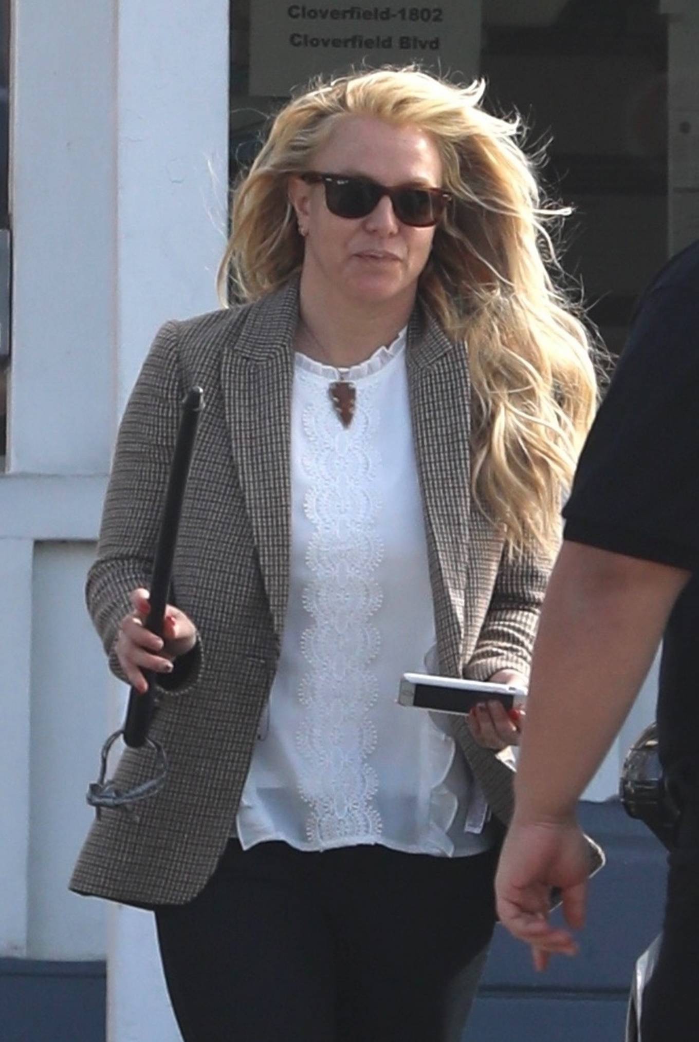 Britney Spears 2021 : Britney Spears – Makes a rar appearance seen at a local gas station Los Angeles -14