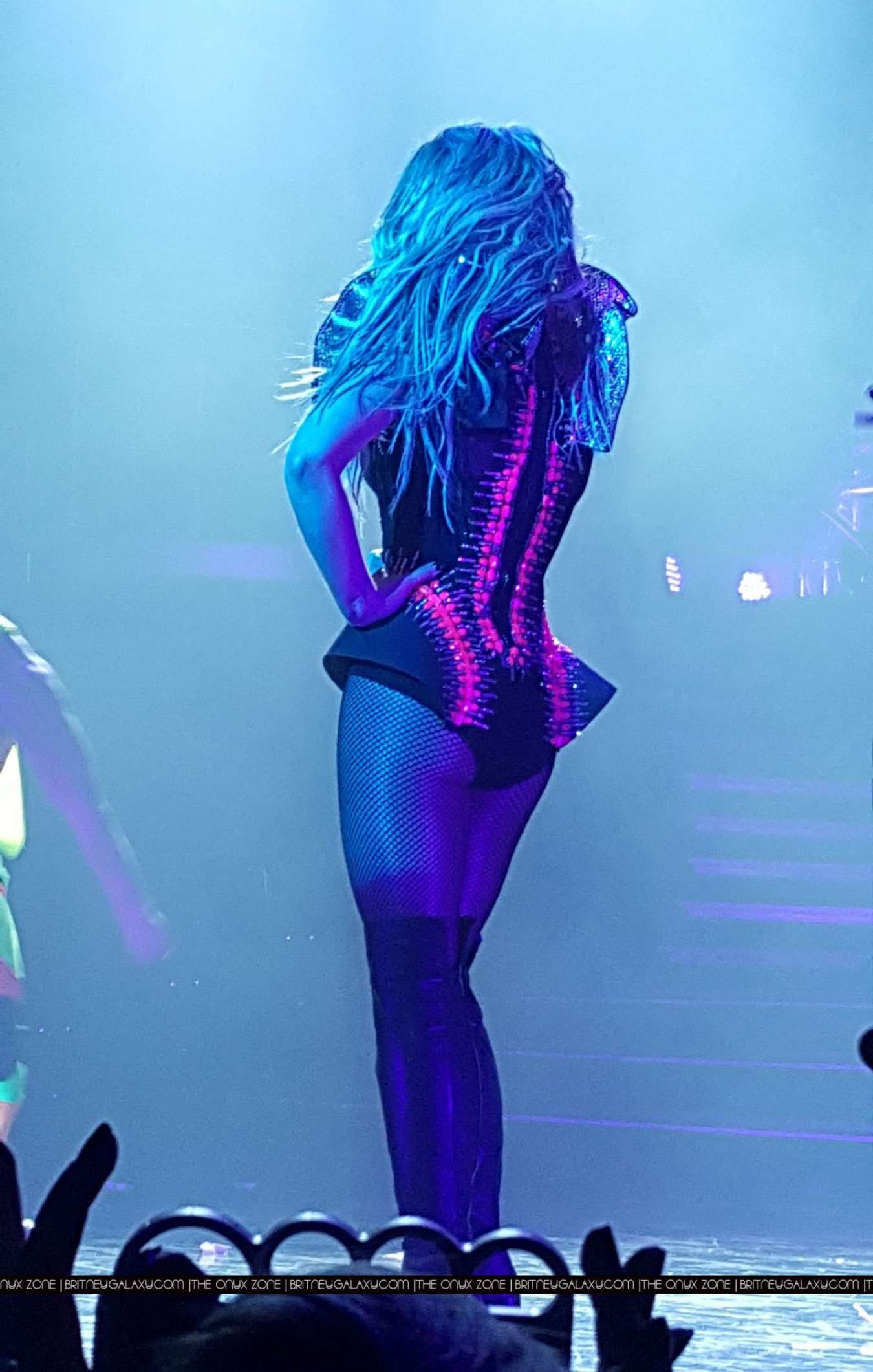 Britney Spears 2016 : Britney Spears: Performs at Piece Of Me Show -06