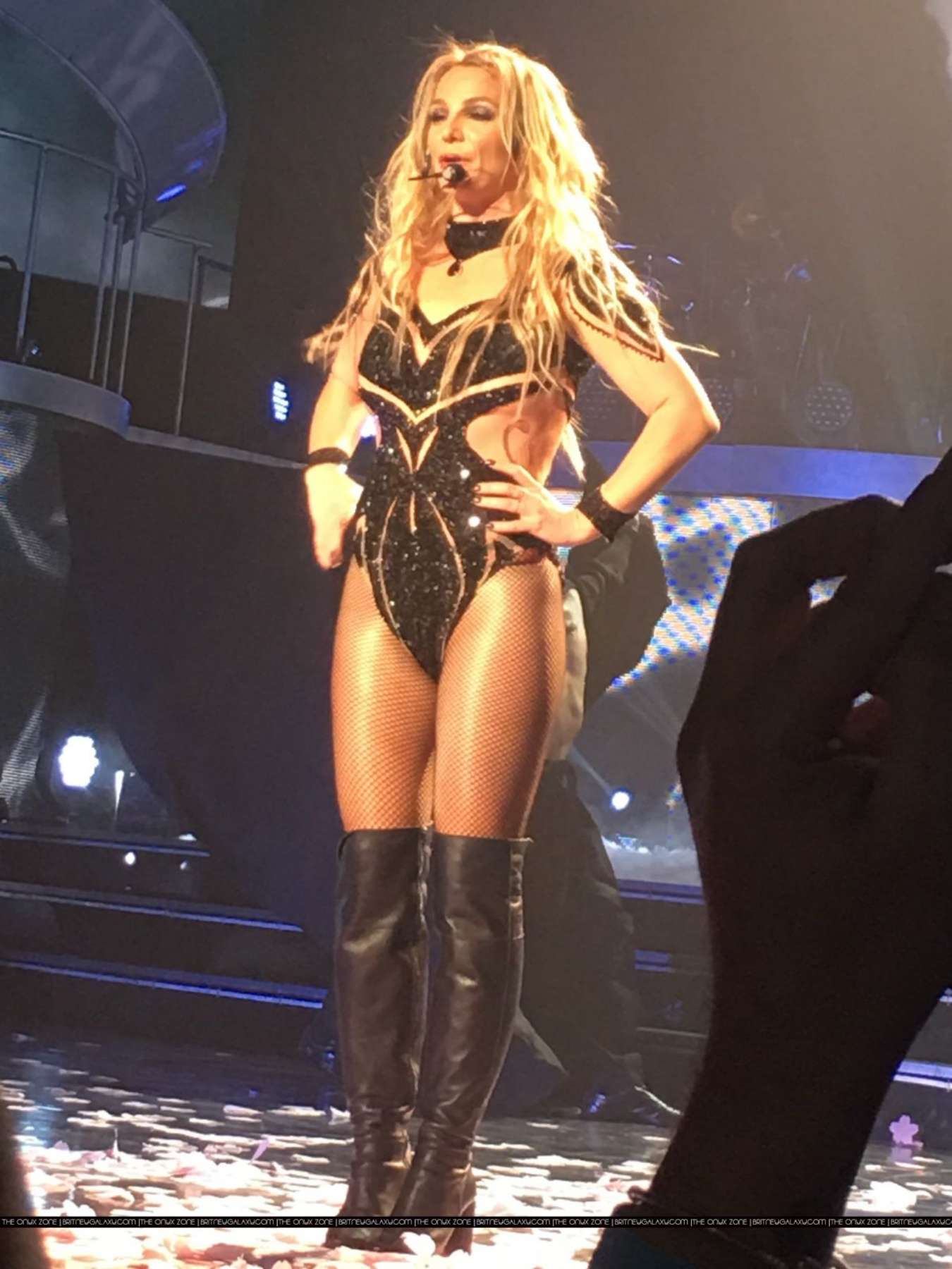 Britney Spears 2016 : Britney Spears: Performs at Piece Of Me Show -09
