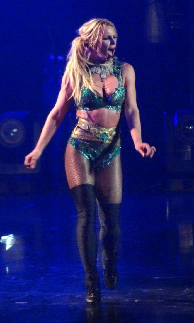 Britney Spears - Performs at Planet Hollywood Resort in Las Vegas