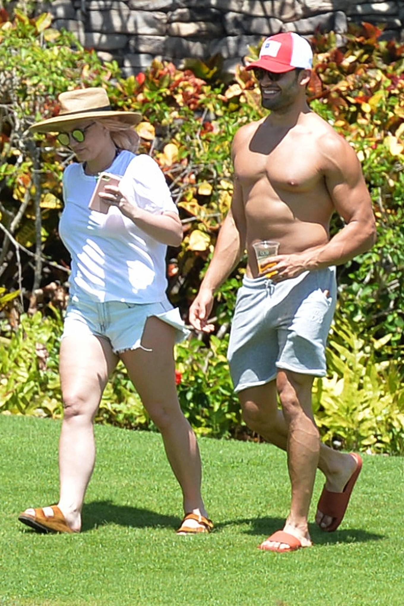 Britney Spears - Seen with boyfriend Sam Asghai in Maui