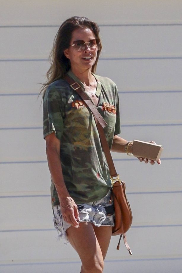 Brooke Burke - Pictured during a lunch date with a friend in Malibu