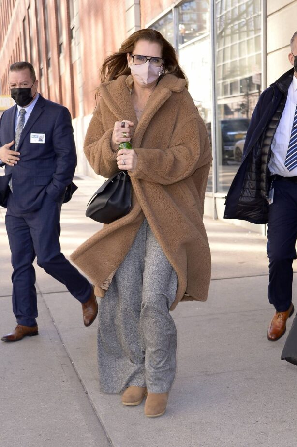 Brooke Shields - Wears a brown Teddy bear fur jacket while exiting 'The Drew Barrymore Show'