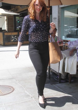 Bryce Dallas Howard - Shopping in Beverly Hills