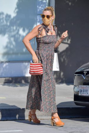 Busy Philipps - Heading out in West Hollywood