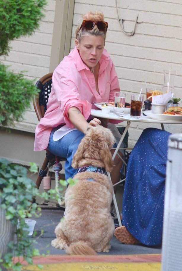 Busy Philipps - Seen while having lunch in Manhattan’s West Village Neighborhood
