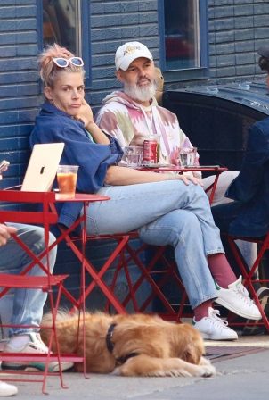 Busy Philipps - Spotted with ex-husband Marc Silverstein in New York