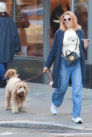 Busy Philipps - Walking her dog Gina on President’s Day in Manhattan’s West Village