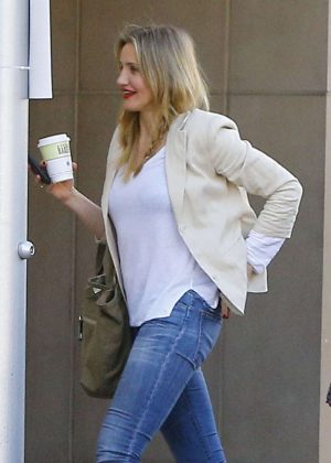 Cameron Diaz in Jeans Out for lunch in Beverly Hills