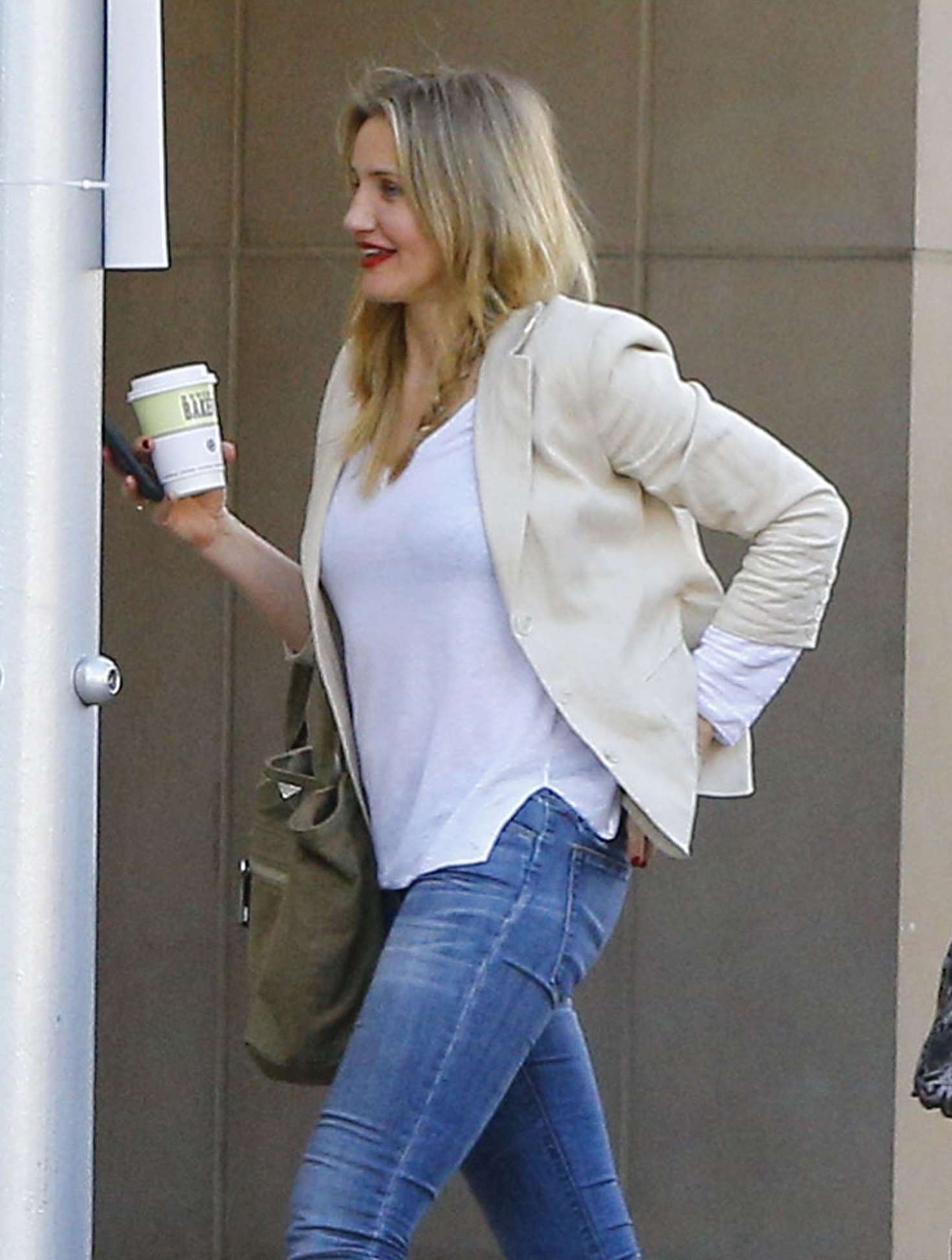 Cameron Diaz in Jeans Out for lunch in Beverly Hills