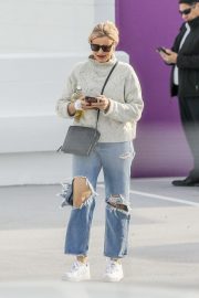 Cameron Diaz in Ripped Jeans - Out in Santa Monica