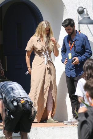 Cameron Diaz - On set of Apple's 'Outcome' in Los Angeles