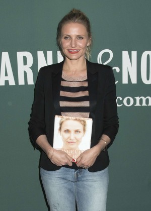 Cameron Diaz - Signs copies of 'The Longevity Book' at Barnes and Noble in New York