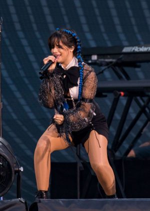 Camila Cabello - Performs at MetLife Stadium in East Rutherford