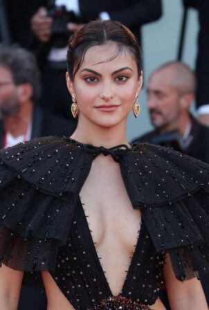 Camila Mendes - Bones And All red carpet in Venice - Italy