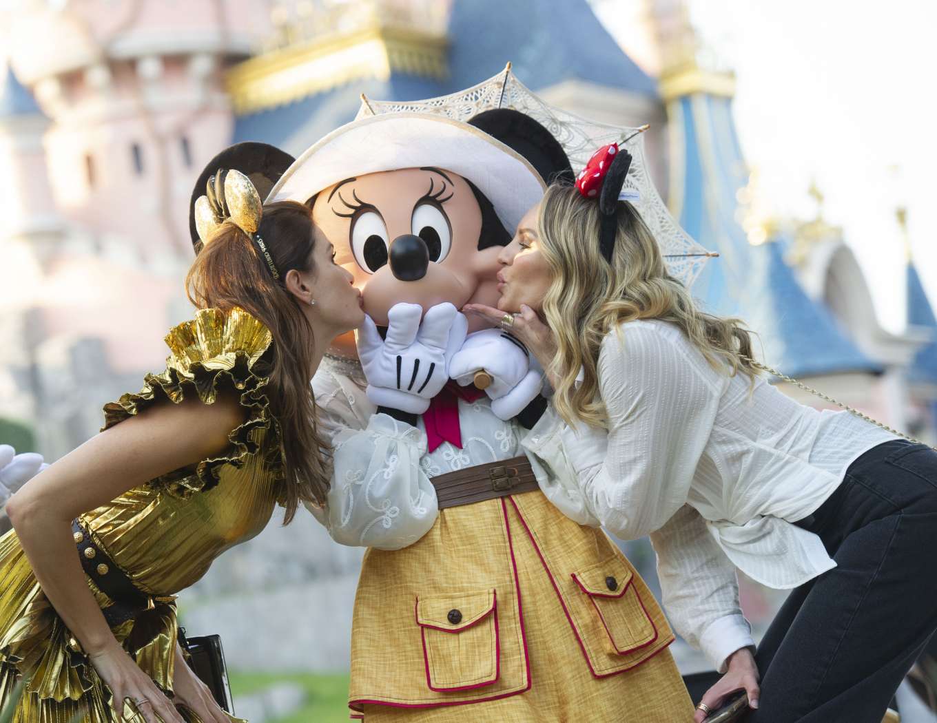 Candice Swanepoel and Isabeli Fontana â€“ Exclusive Party at Disneyland in Paris