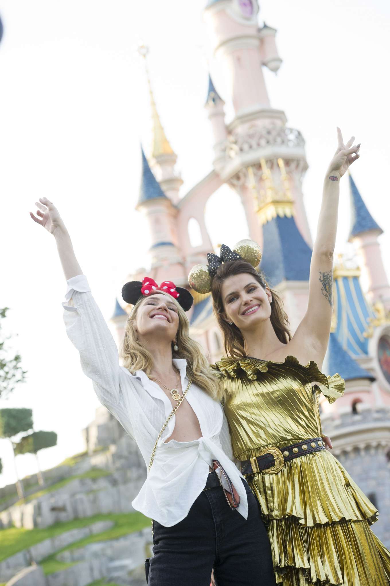 Candice Swanepoel and Isabeli Fontana â€“ Exclusive Party at Disneyland in Paris