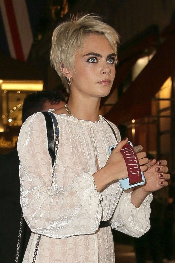 Cara Delevingne - Arriving to her sister's Birthday party in NY