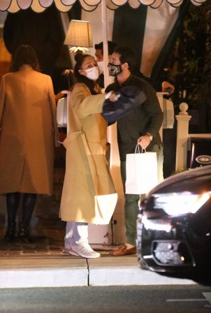 Cara Santana - Spotted with a mystery man at San Vicente Bungalows in West Hollywood