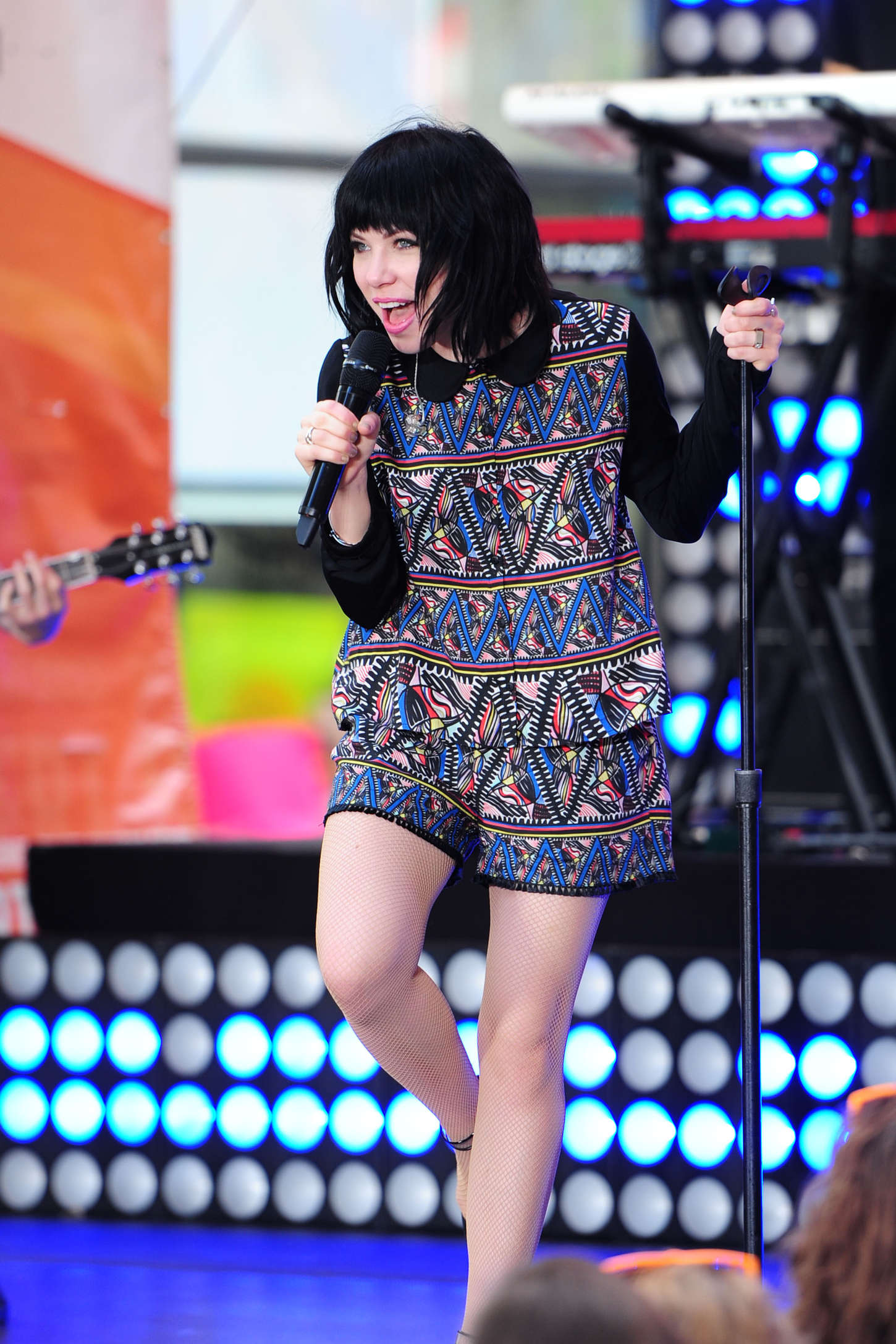 Carly Rae Jepsen - Performing on the 'Today' Show in NYC. 