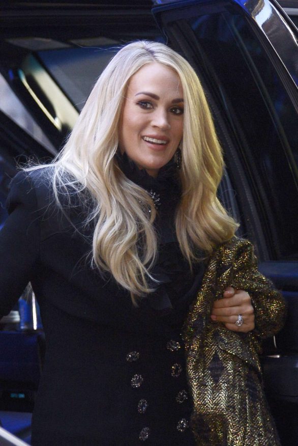 Carrie Underwood - Arrives at Good Morning America Show in New York City