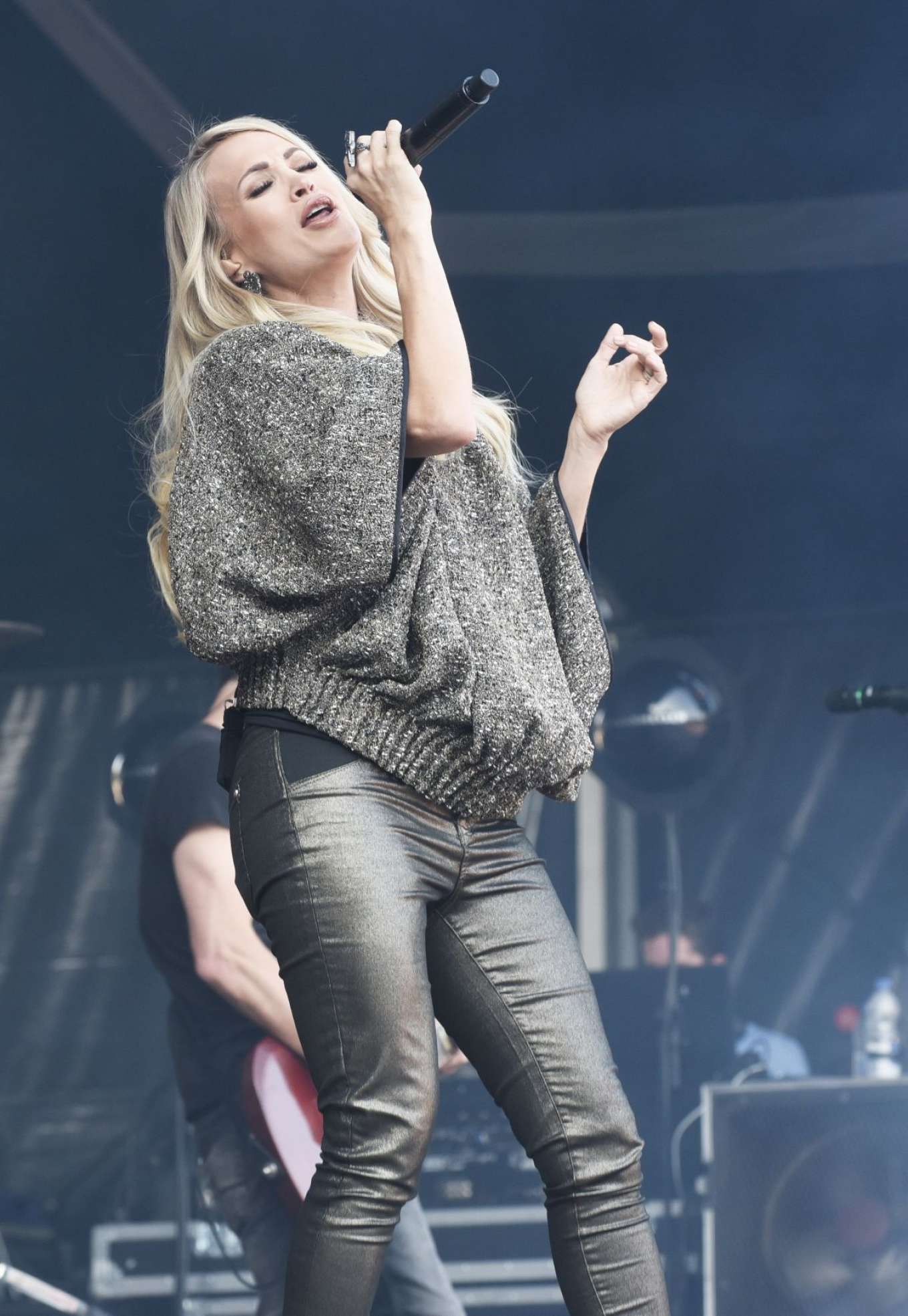 Carrie Underwood - Concert In Netherlands.