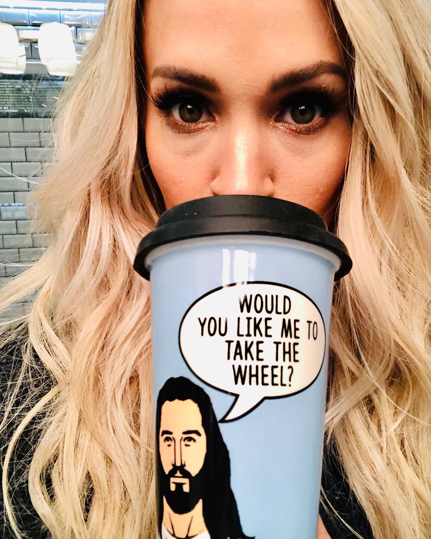 Carrie Underwood â€“ Instagram and social media