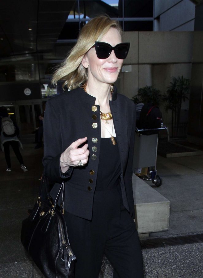Cate Blanchett - Arrives at LAX Airport in LA