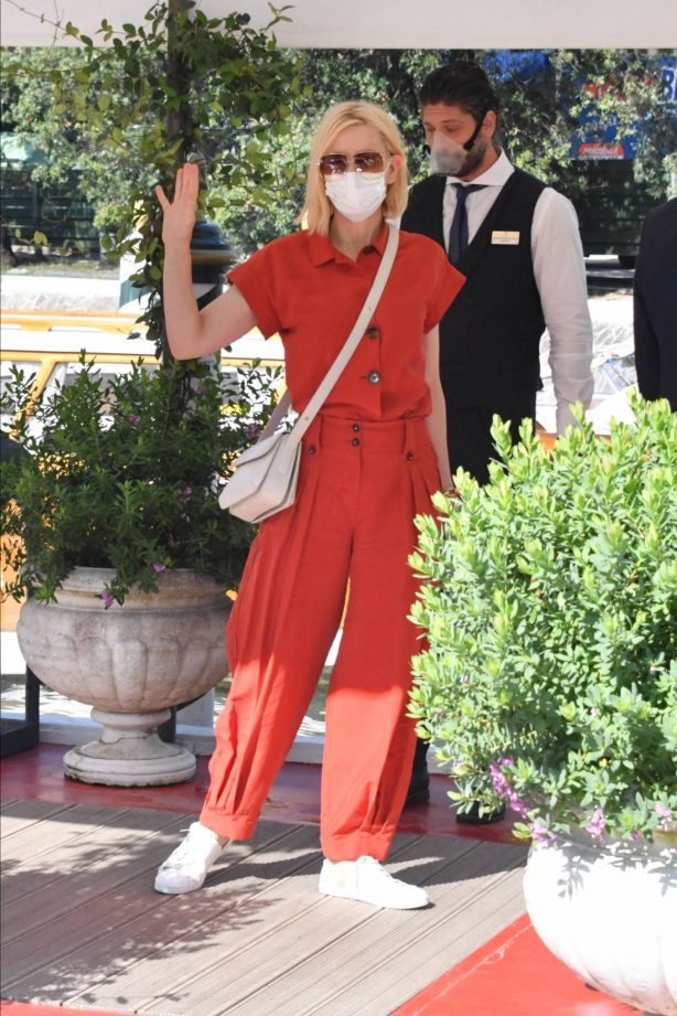 Cate Blanchett - In red at Excelsior hotel during 77th Venice Film Festival
