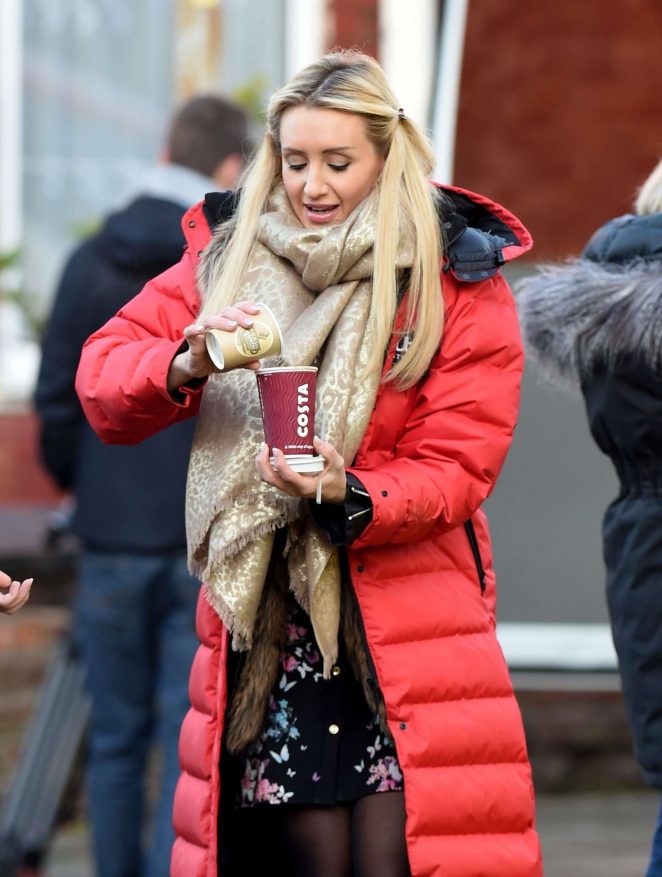Catherine Tyldesley on set for 'Coronation Street' in Manchester