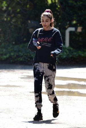 Chantel Jeffries - Sporting a D.A.R.E Anti Drug sweater in Los Angeles