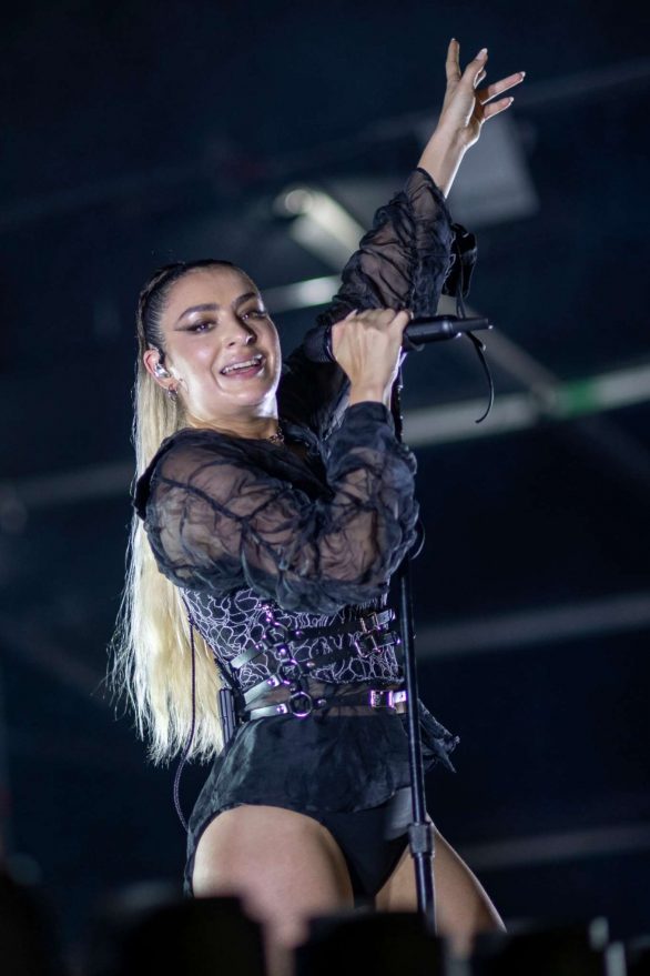 Charli XCX - Performs at St Jerome's Laneway Festival in Brisbane