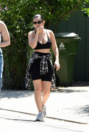 Charli XCX - Walking with a friend in Los Angeles